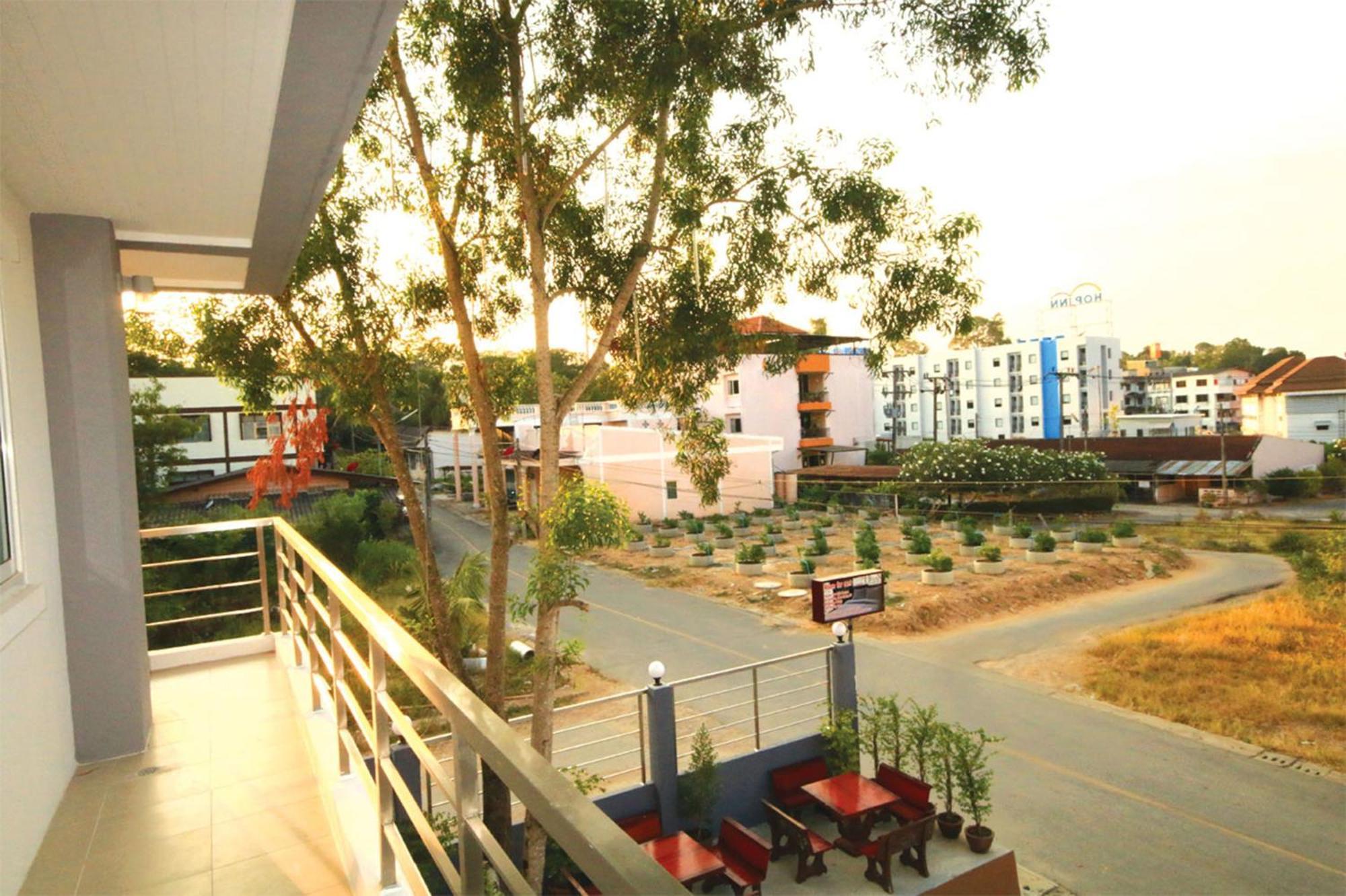 Baan Samrarn Aparthotel Krabi town